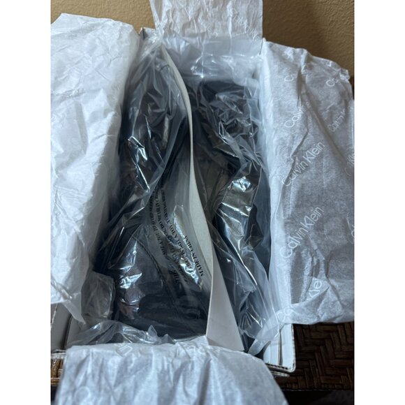 Calvin Klein Odel 12 Womens Pointed Toe Black Flats 9M NEW - Picture 10 of 11